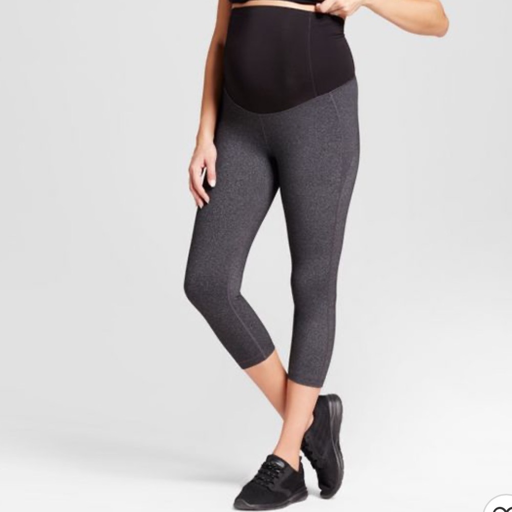 Last chance! L Maternity Cross Panel Capri Gray